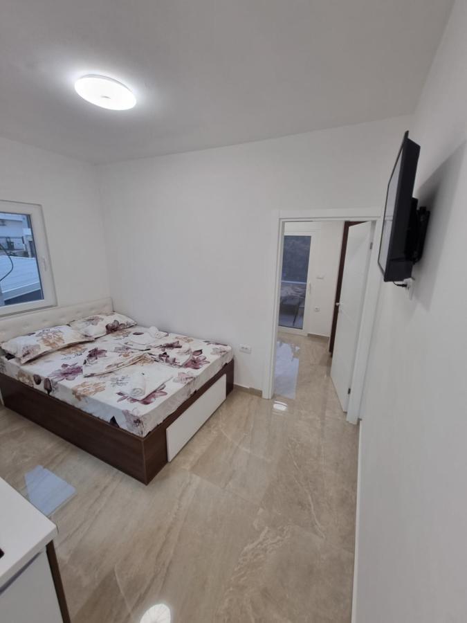 Ebra Lux Apartmani Dobra Voda Kültér fotó