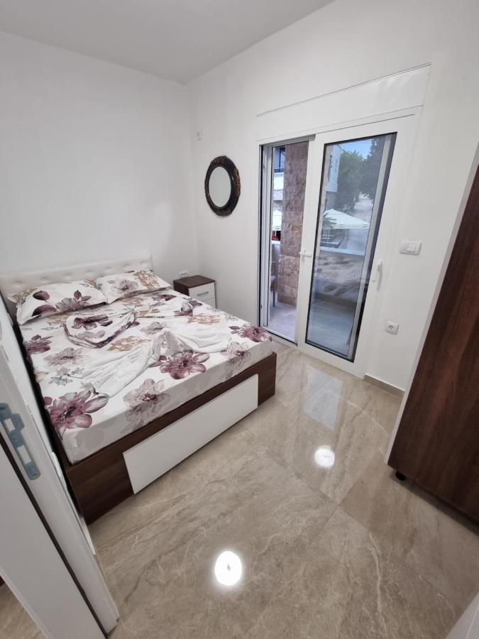 Ebra Lux Apartmani Dobra Voda Kültér fotó