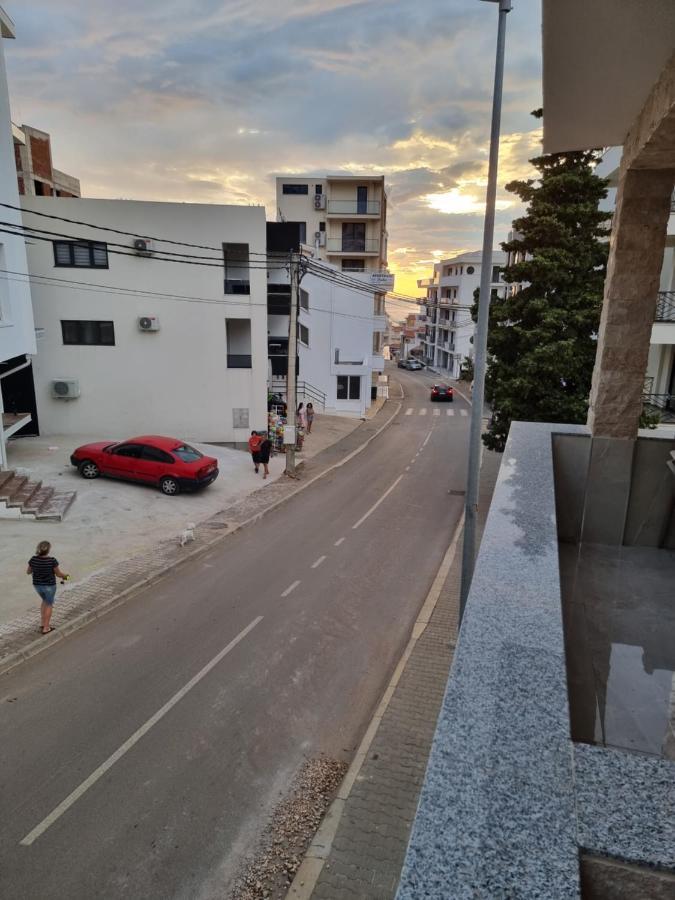 Ebra Lux Apartmani Dobra Voda Kültér fotó