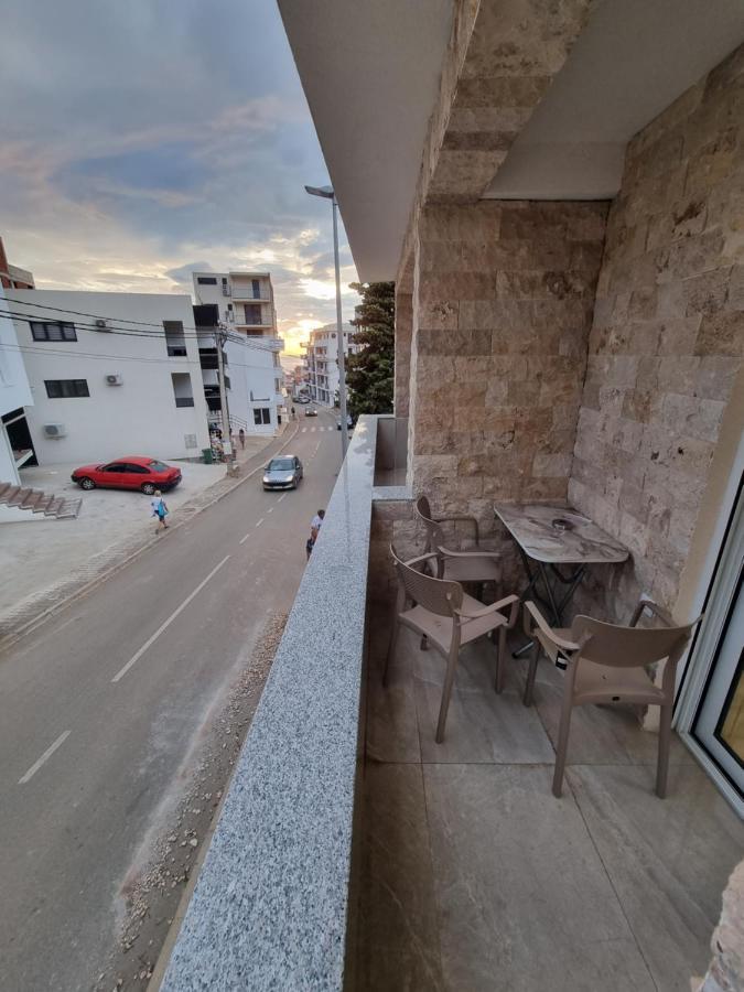 Ebra Lux Apartmani Dobra Voda Kültér fotó