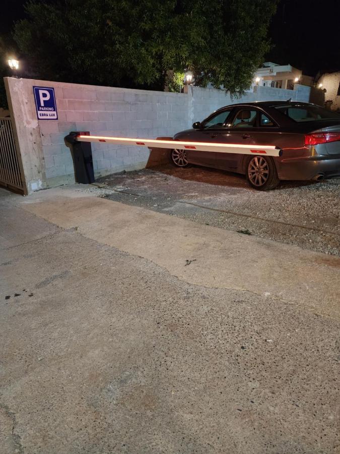 Ebra Lux Apartmani Dobra Voda Kültér fotó
